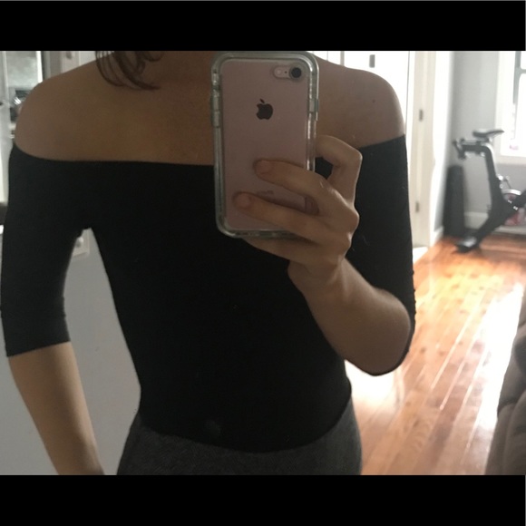 Lulu’s shirt - Picture 2 of 2